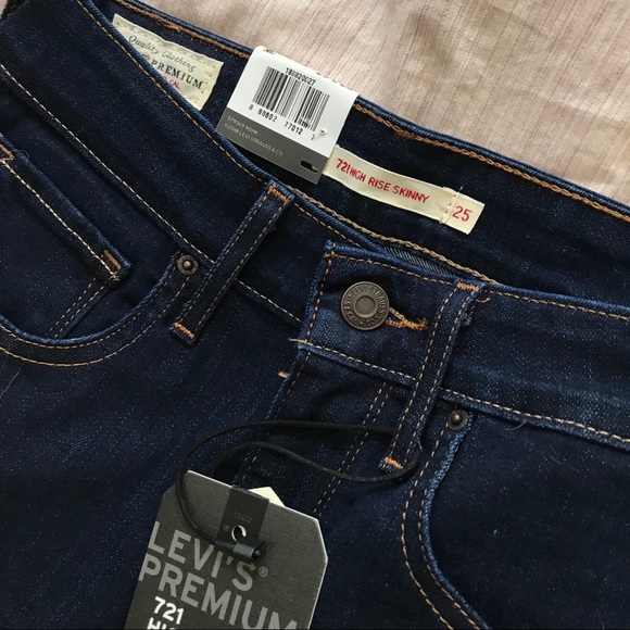 NWT Levi’s 721 Skinny - Picture 3 of 3